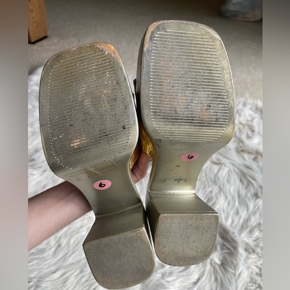 Shein Gold Platform Heels Size 6 - Picture 6 of 9